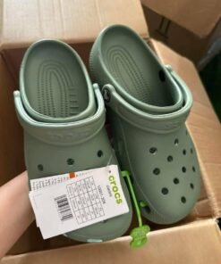 Crocs pallets