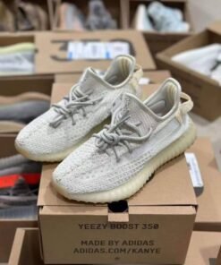 Yeezy shoes pallet