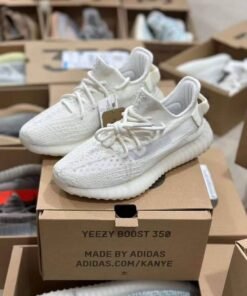 Yeezy shoes pallet