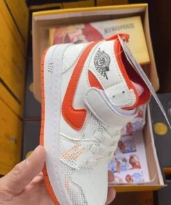 High quality kid sneakers