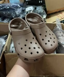 Crocs pallets