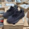 Yeezy shoes pallet