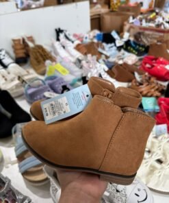 TARGET CHILDREN'S SHOES – LOTS OF 100 PAIRS